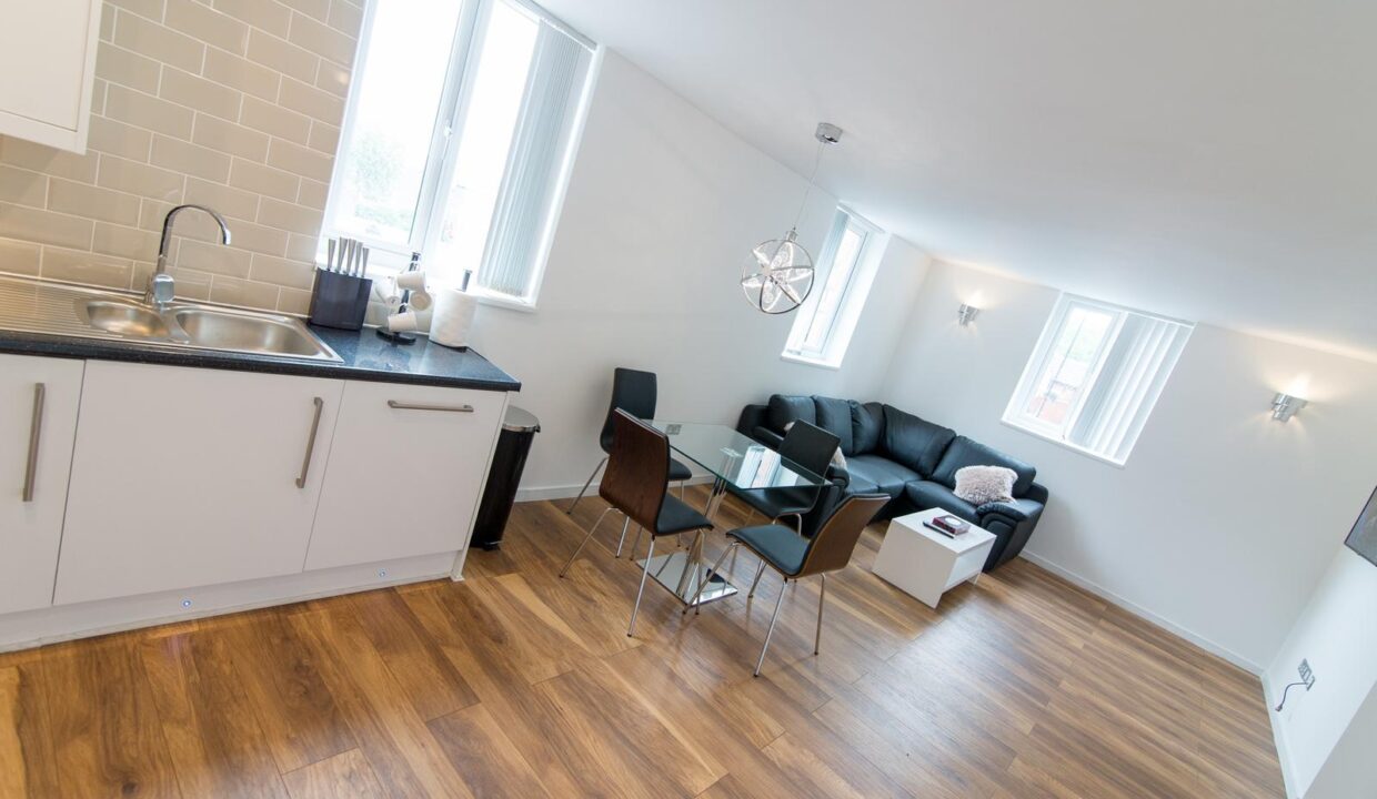 WhatsApp Image 2025-10-16 at 10.27.24 (1)