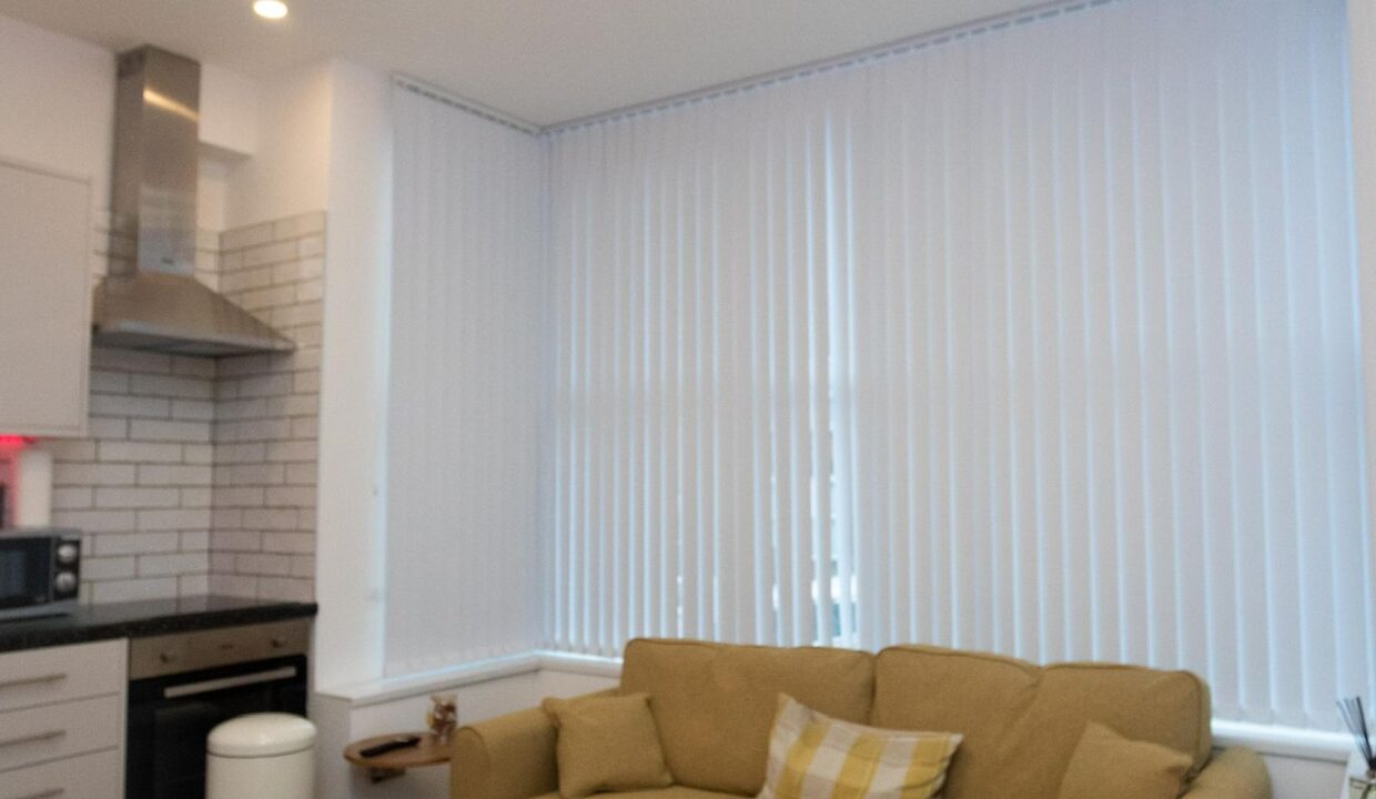 WhatsApp Image 2025-10-16 at 10.38.28