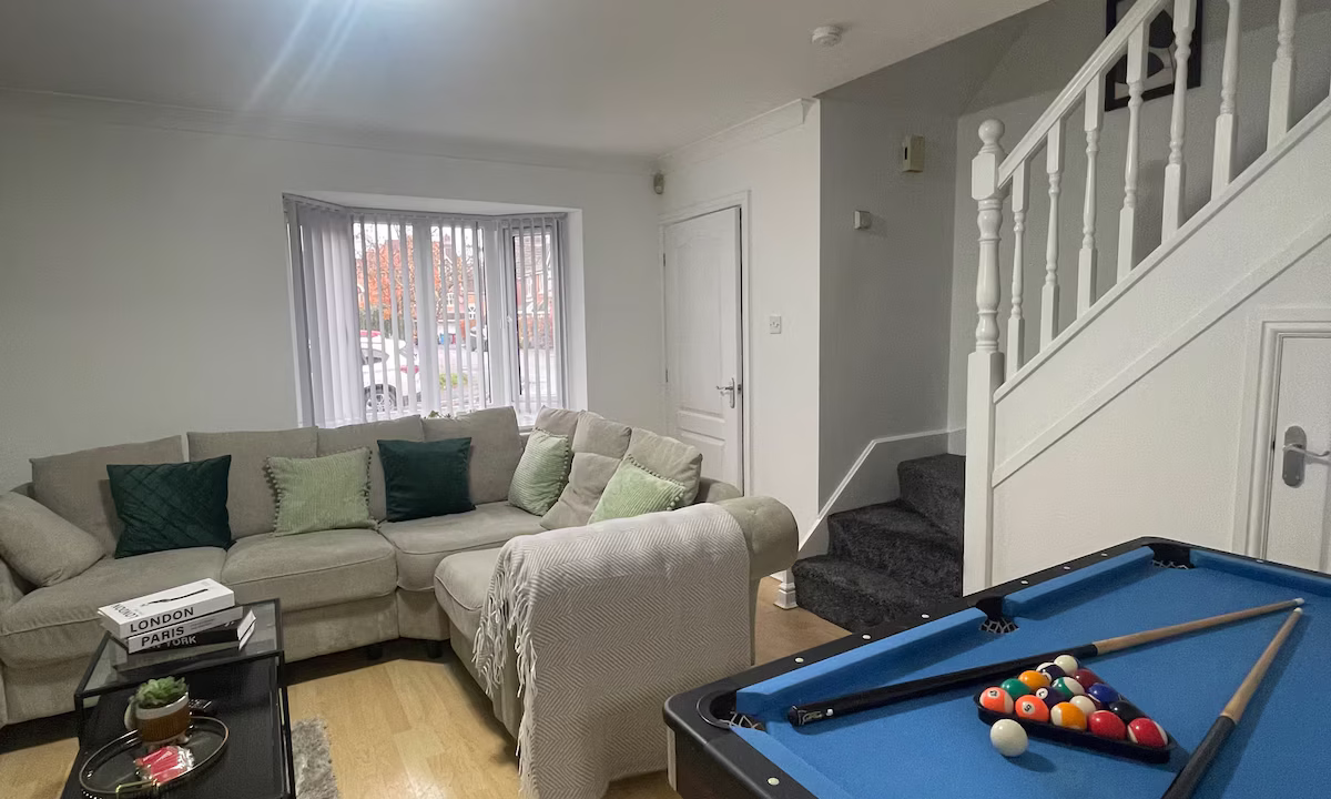 f8cf366f-b4b4-4bf5-9c0f-ed151f63c728