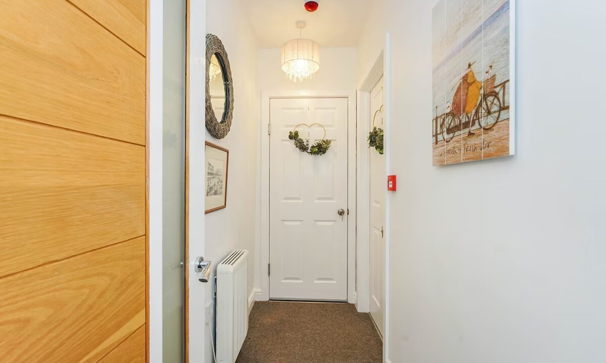 imgi_144_36d79b9c-63cf-4350-8505-63245151341f