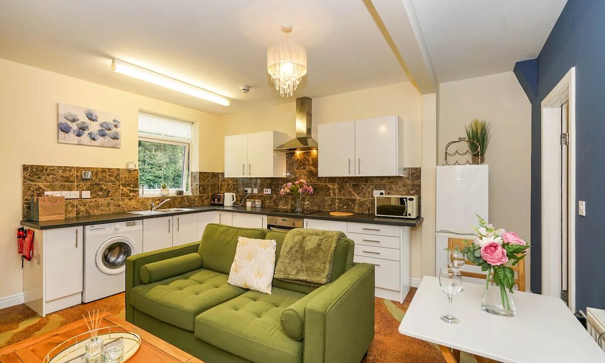 imgi_145_95deff09-e848-4d8b-83fa-ff76a5d1946f