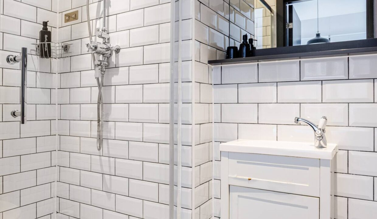 imgi_211_5189771b-f157-40e6-b3c4-0cb83a30f44e