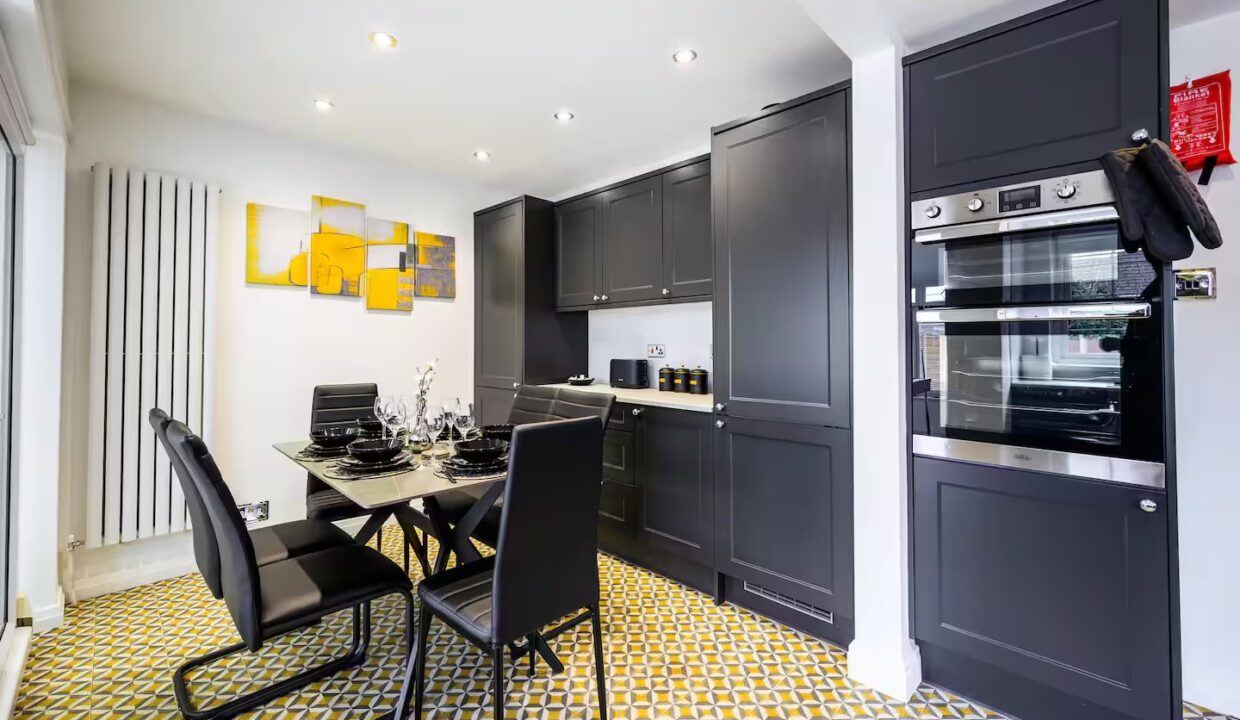 imgi_293_f8fa39d1-7bfe-47df-889f-40912c0f3a2b