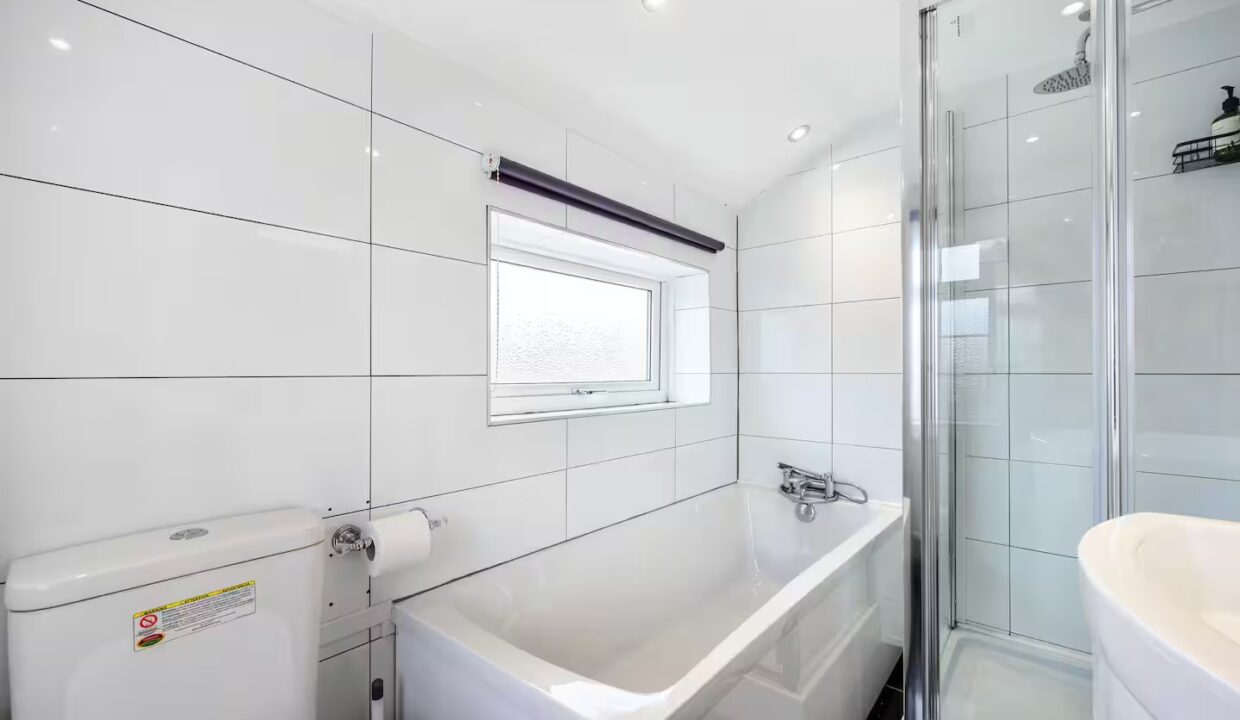 imgi_324_7fd82471-547a-4947-8e72-a7790ec41653